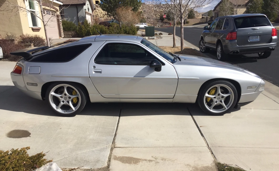 1988 Porsche 928 S4 - Image 12 of 31