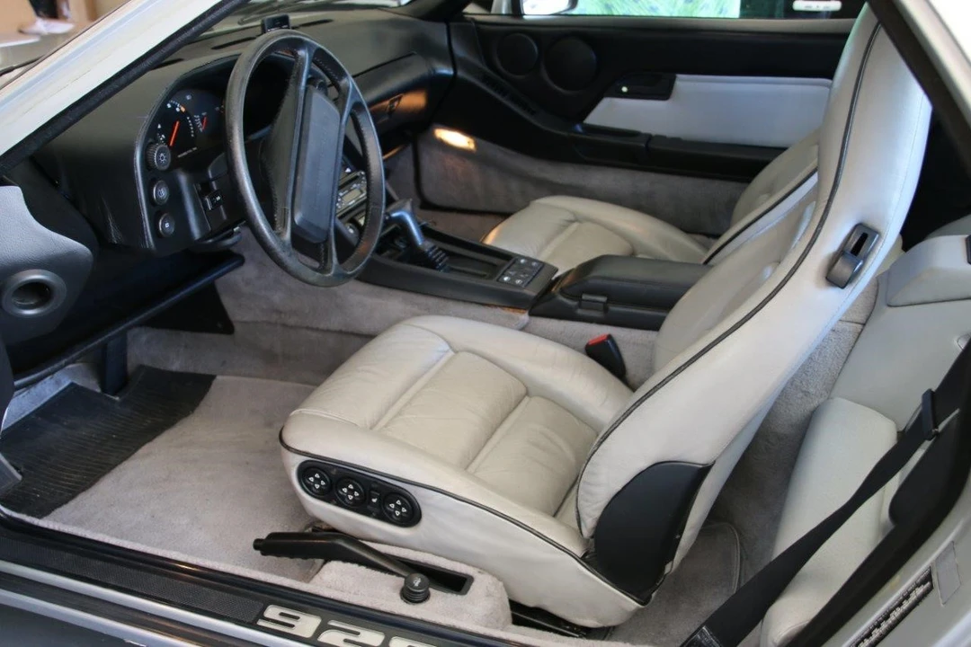 1988 Porsche 928 S4 - Image 18 of 31
