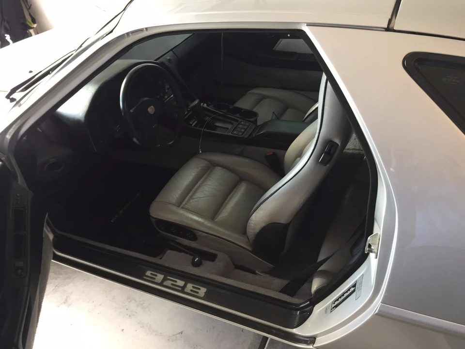 1988 Porsche 928 S4 - Image 17 of 31