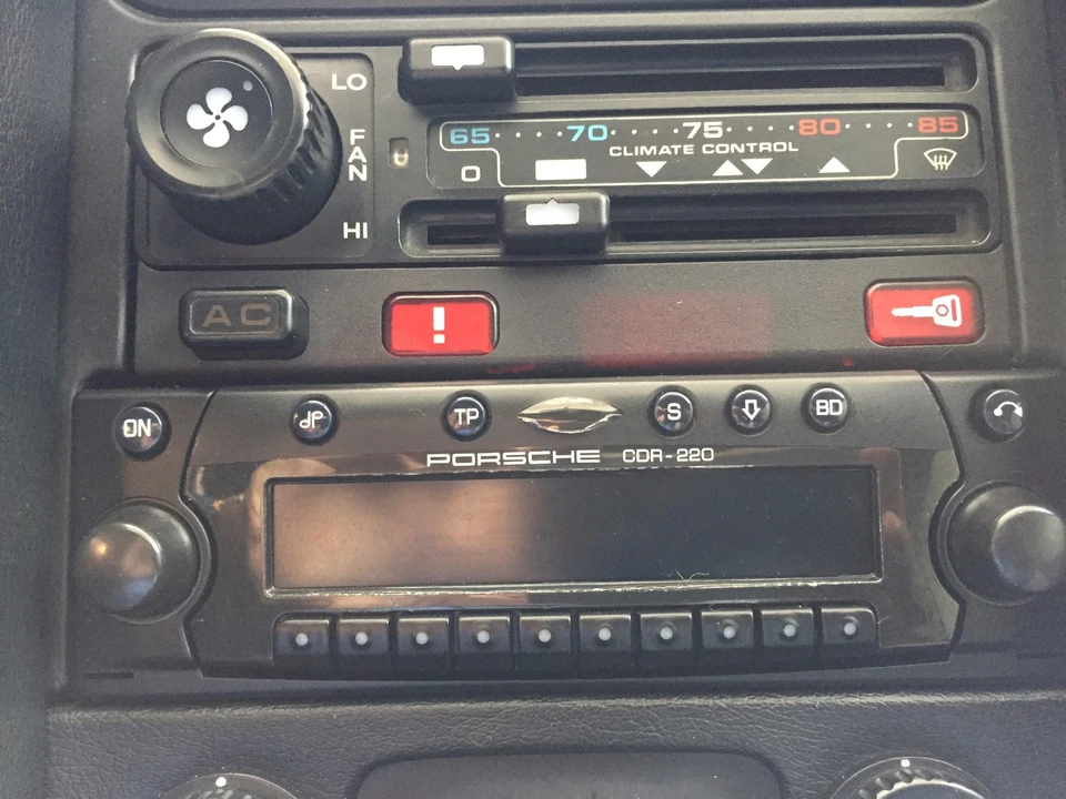 1988 Porsche 928 S4 - Image 22 of 31