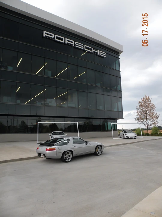 1988 Porsche 928 S4 - Image 14 of 31