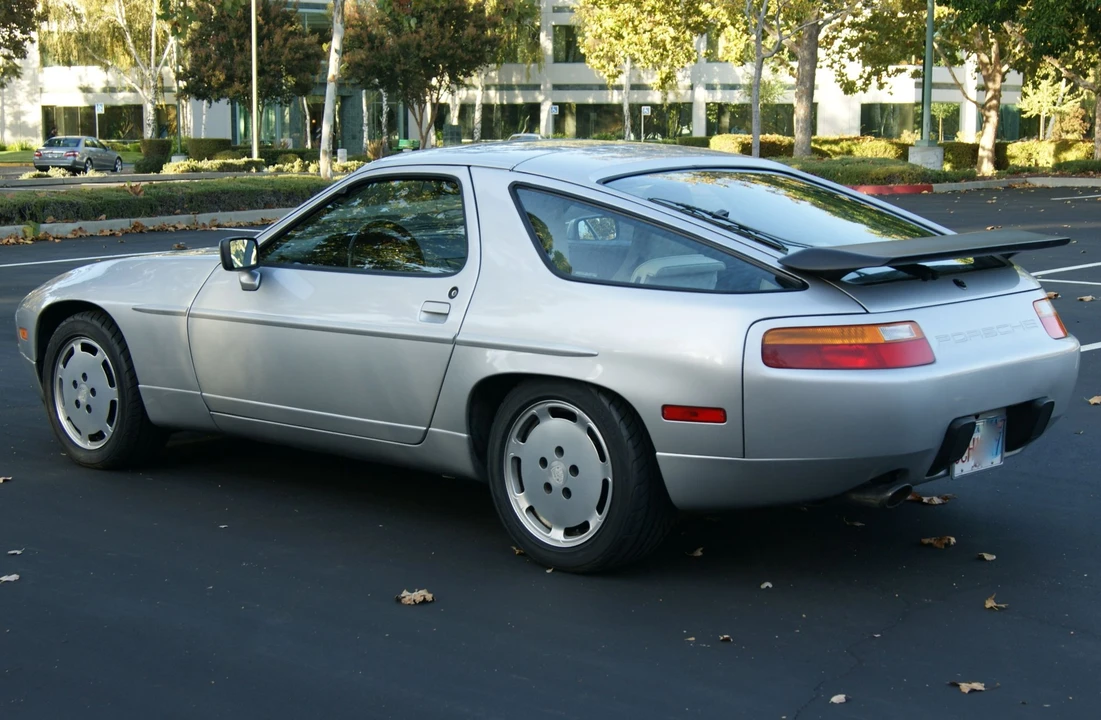 1988 Porsche 928 S4 - Image 3 of 31