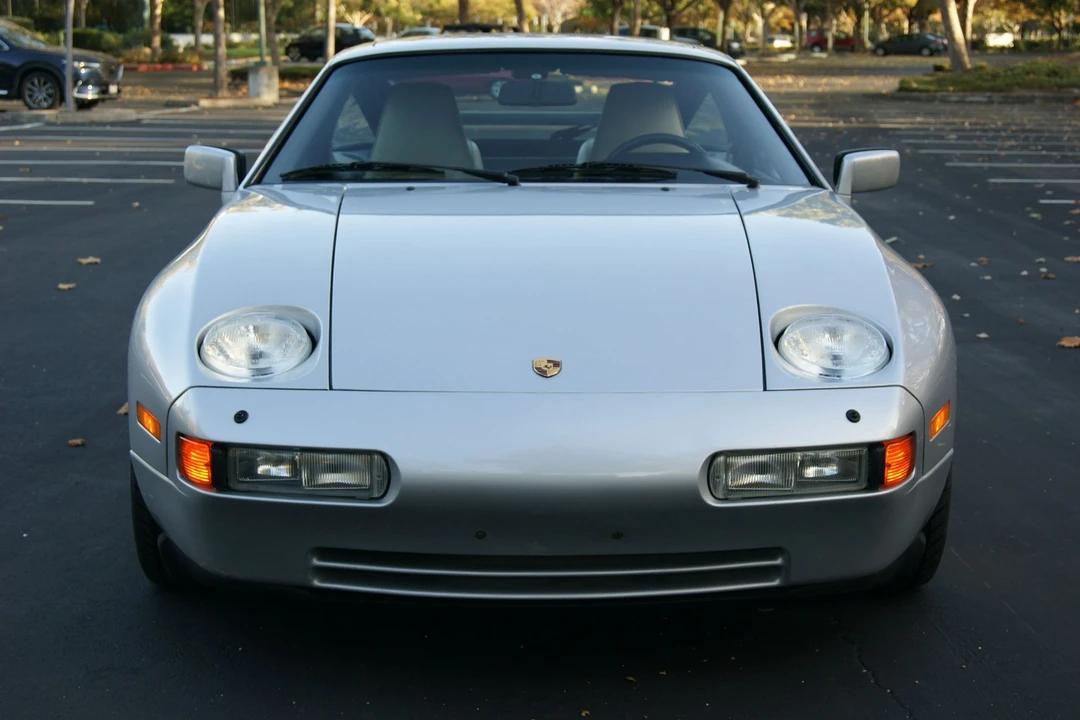 1988 Porsche 928 S4 - Image 28 of 31
