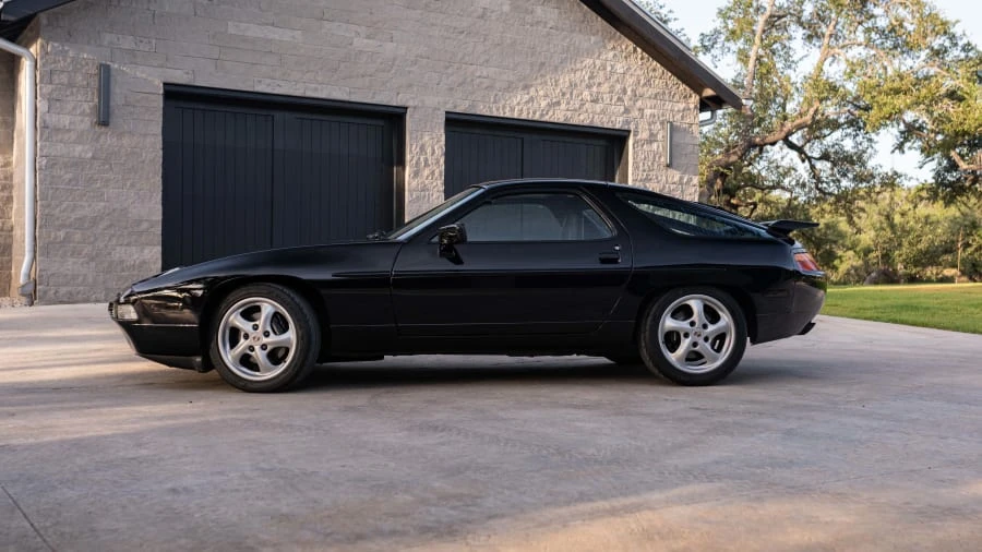 1988 Porsche 928 S4 - Image 2 of 31
