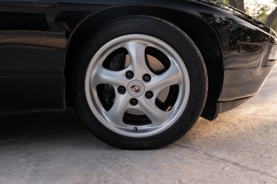 1988 Porsche 928 S4 - Image 19 of 31