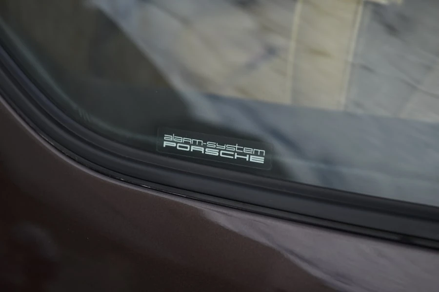 1988 Porsche 928 S4 - Image 16 of 31