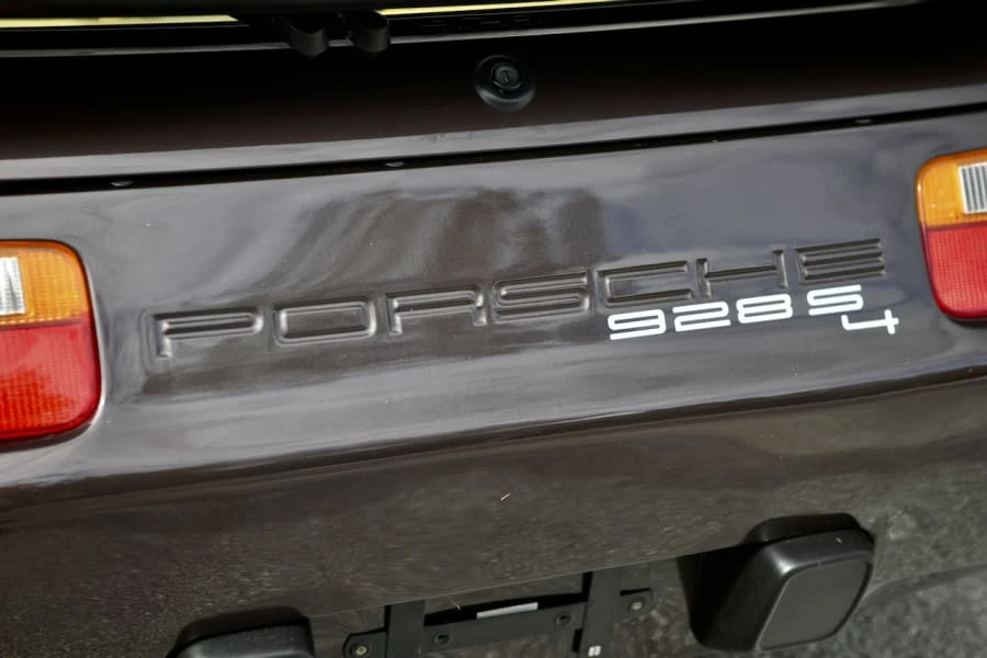 1988 Porsche 928 S4 - Image 19 of 31