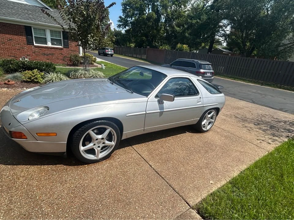 1988 Porsche 928 S4 - Image 2 of 14