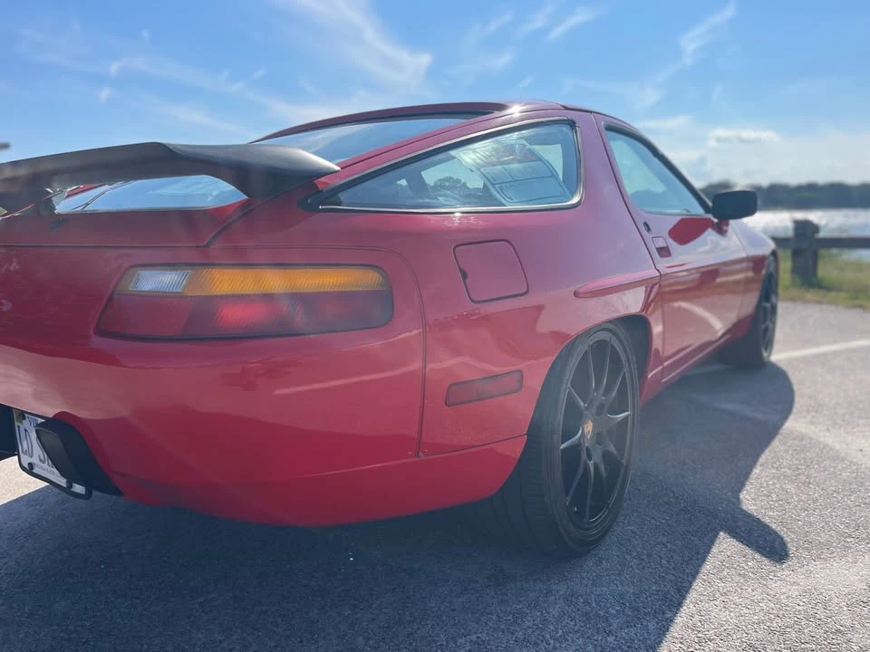 1988 Porsche 928 S4 - Image 6 of 20
