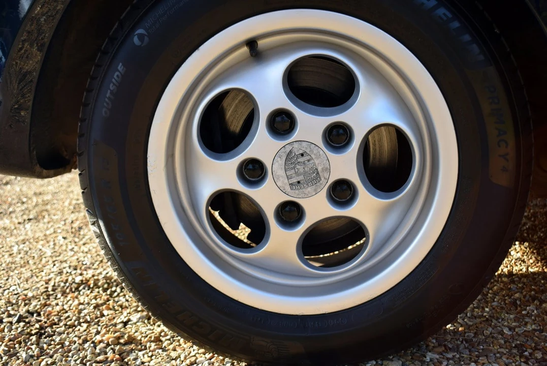 1988 Porsche 944 - Image 22 of 30