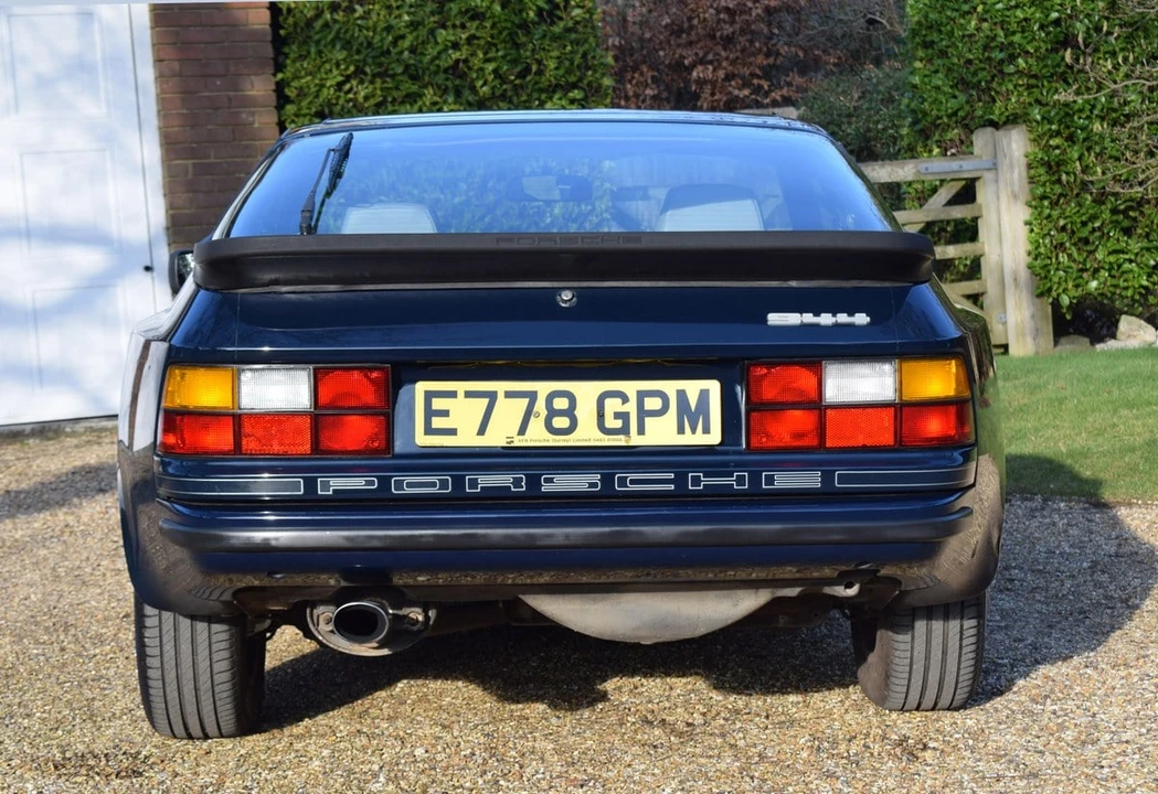 1988 Porsche 944 - Image 9 of 30
