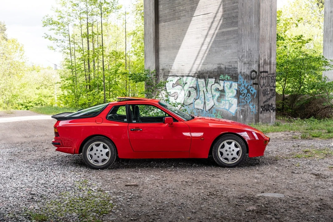 1998 Porsche 944 - Image 8 of 30
