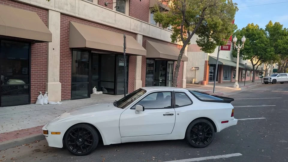 1988 Porsche 944 - Image 2 of 10