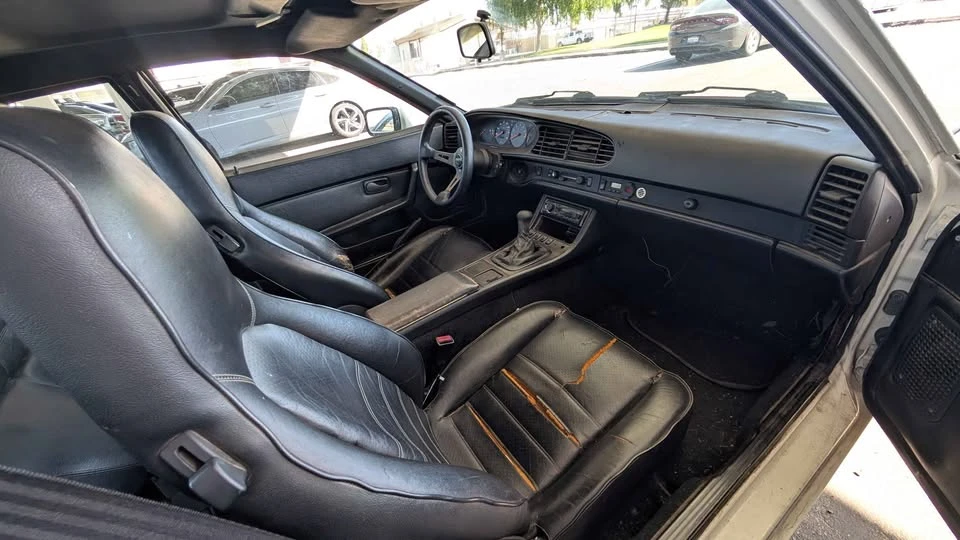 1988 Porsche 944 - Image 7 of 10