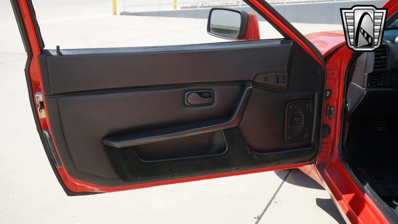 1988 Porsche 944 - Image 14 of 21