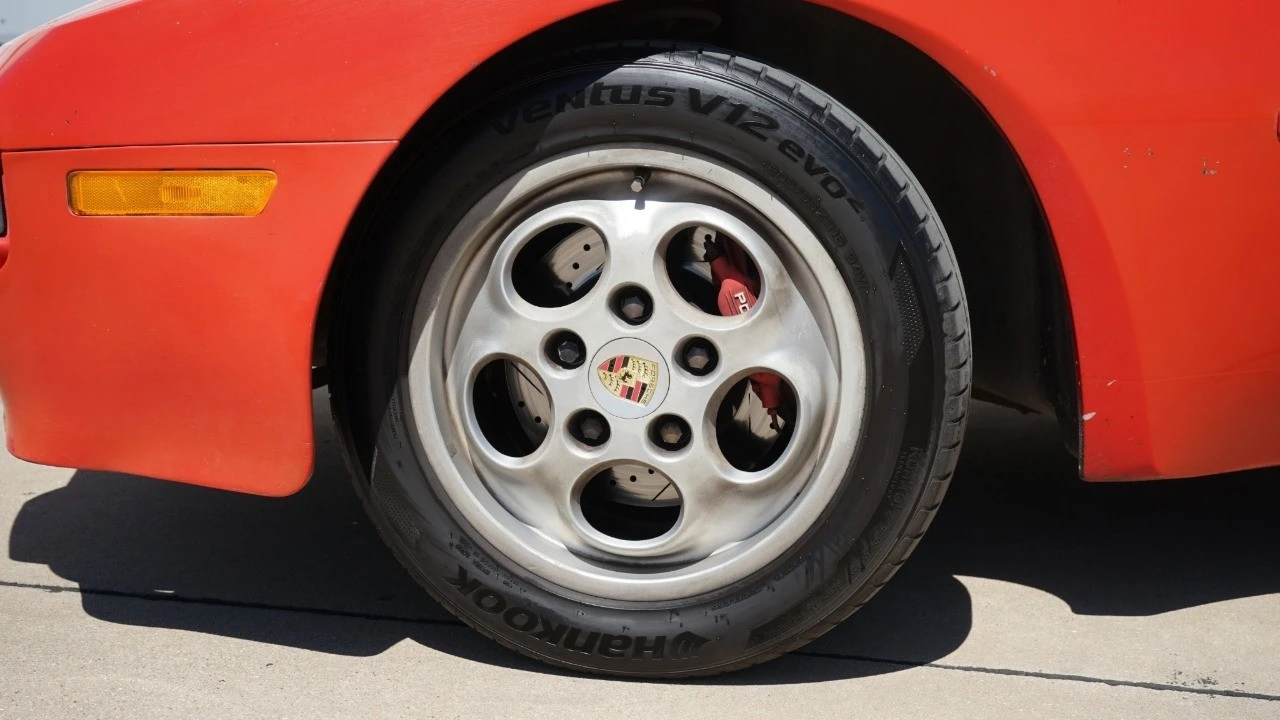 1988 Porsche 944 - Image 8 of 21