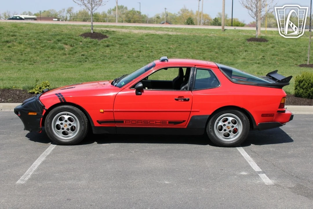 1988 Porsche 944 - Image 3 of 21