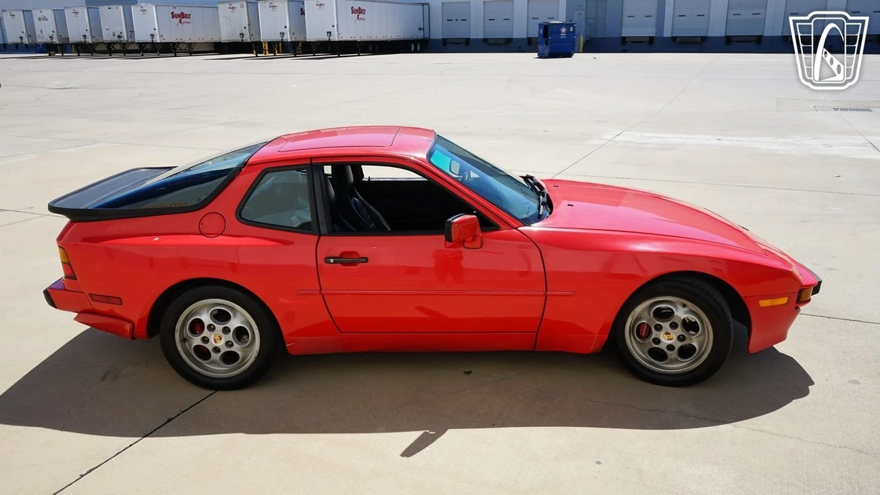 1988 Porsche 944 - Image 19 of 21