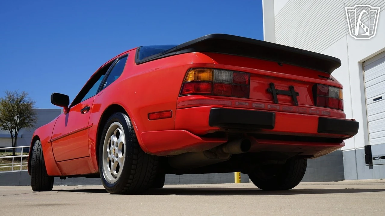 1988 Porsche 944 - Image 12 of 21