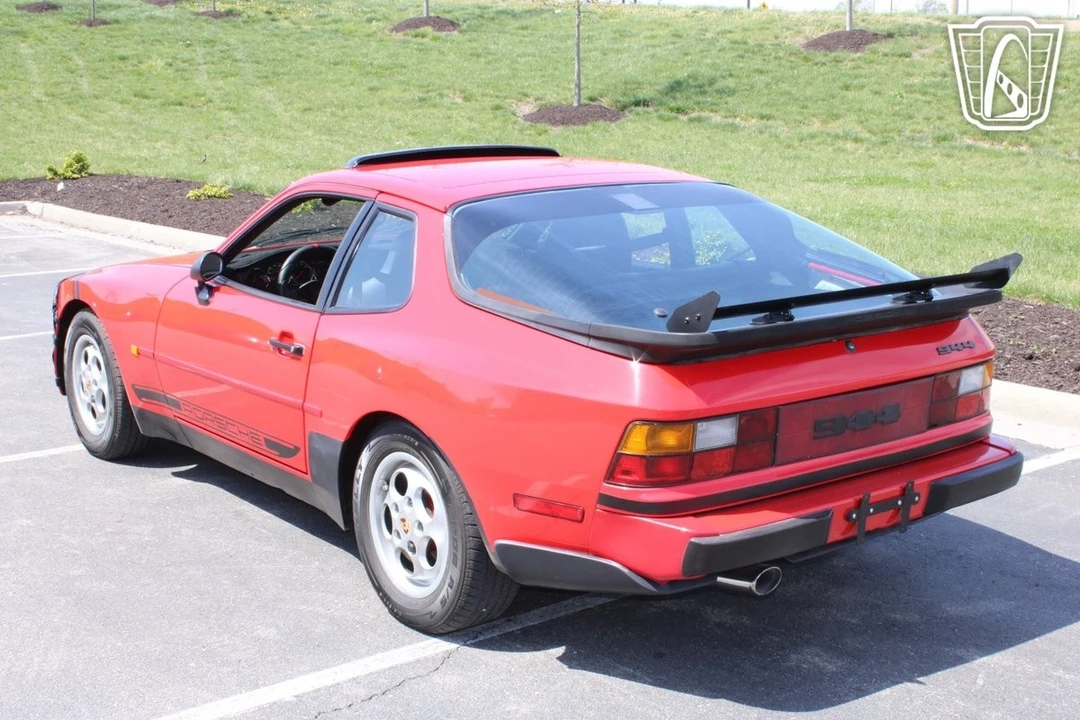 1988 Porsche 944 - Image 4 of 21