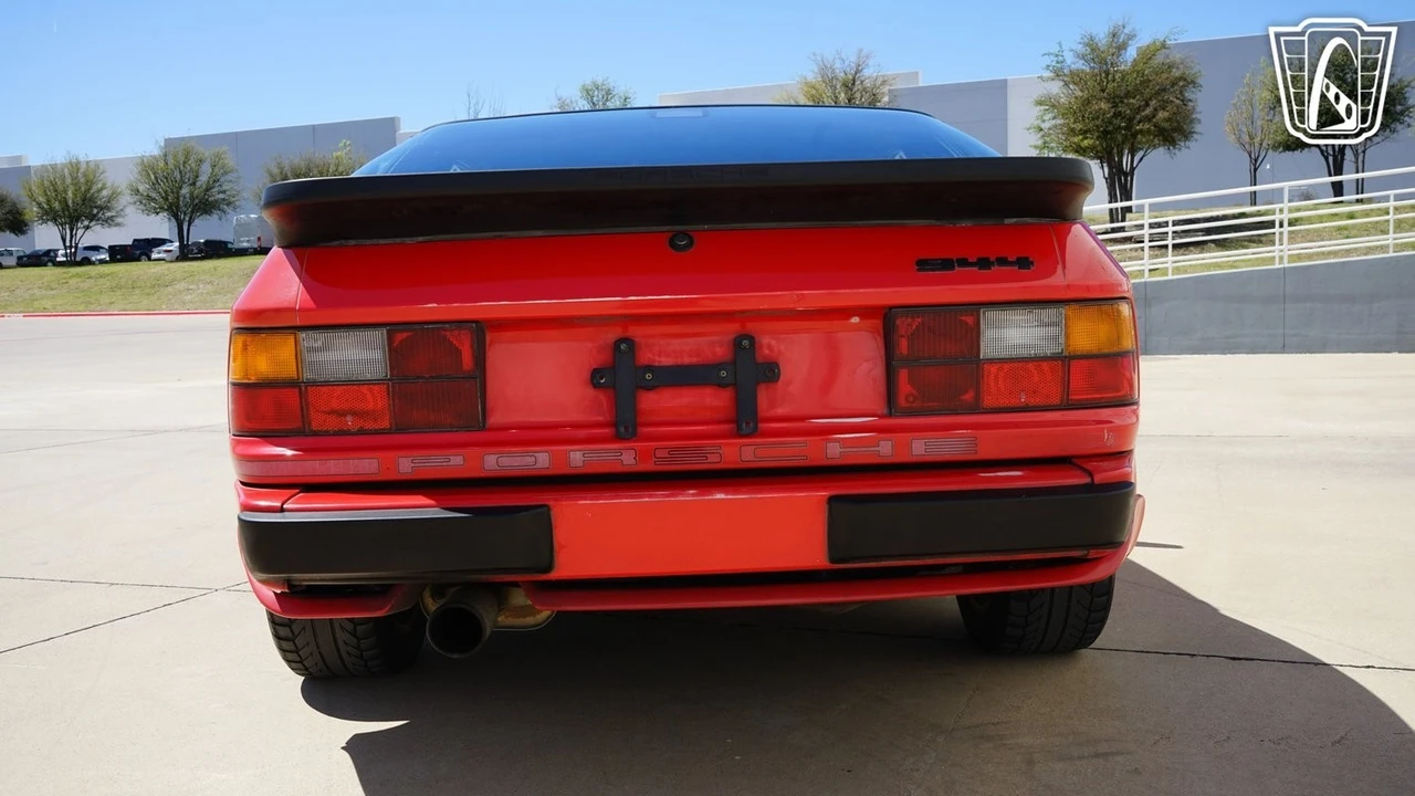 1988 Porsche 944 - Image 14 of 21