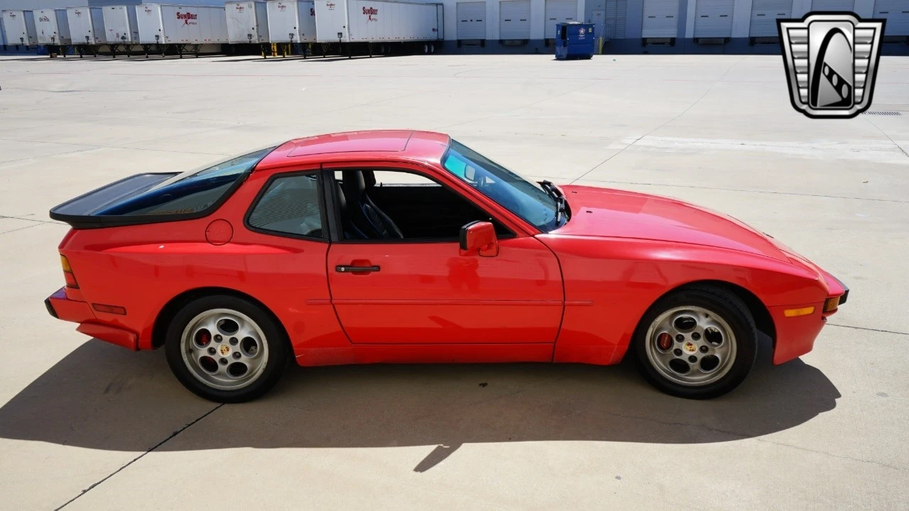1988 Porsche 944 - Image 7 of 21