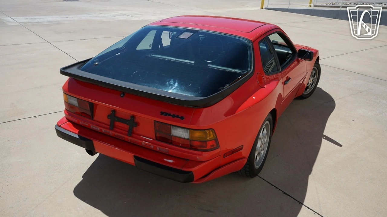 1988 Porsche 944 - Image 16 of 21