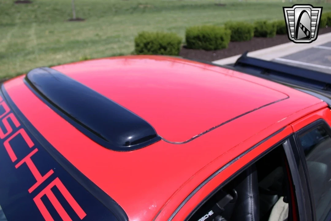 1988 Porsche 944 - Image 16 of 21