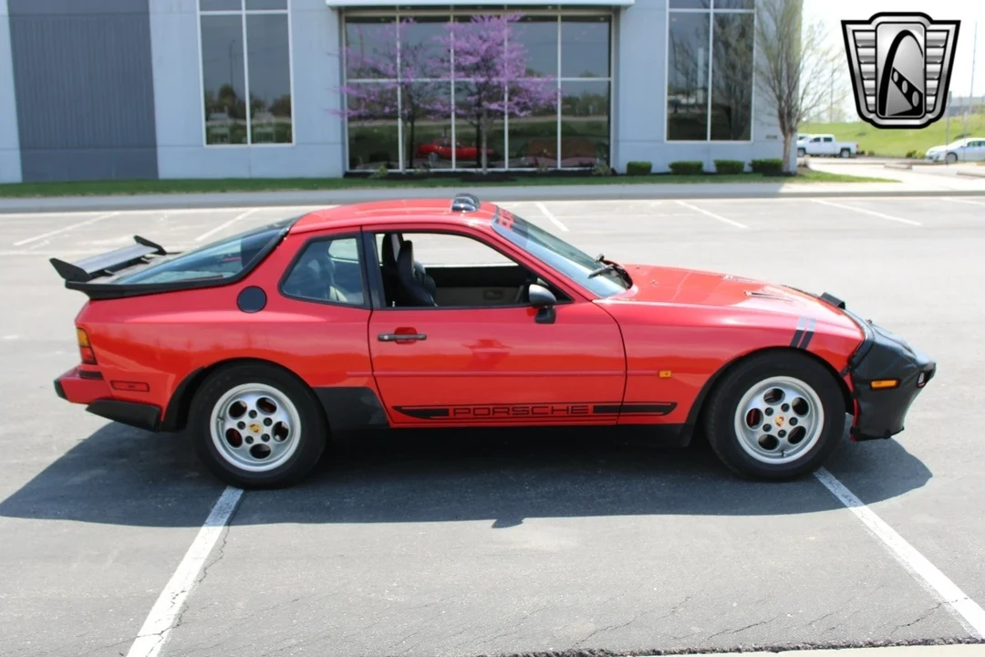 1988 Porsche 944 - Image 8 of 12