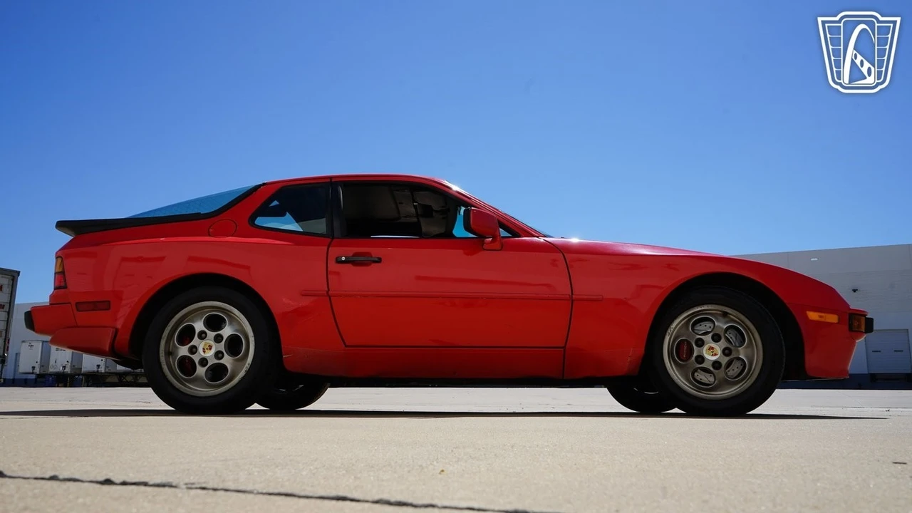 1988 Porsche 944 - Image 21 of 21