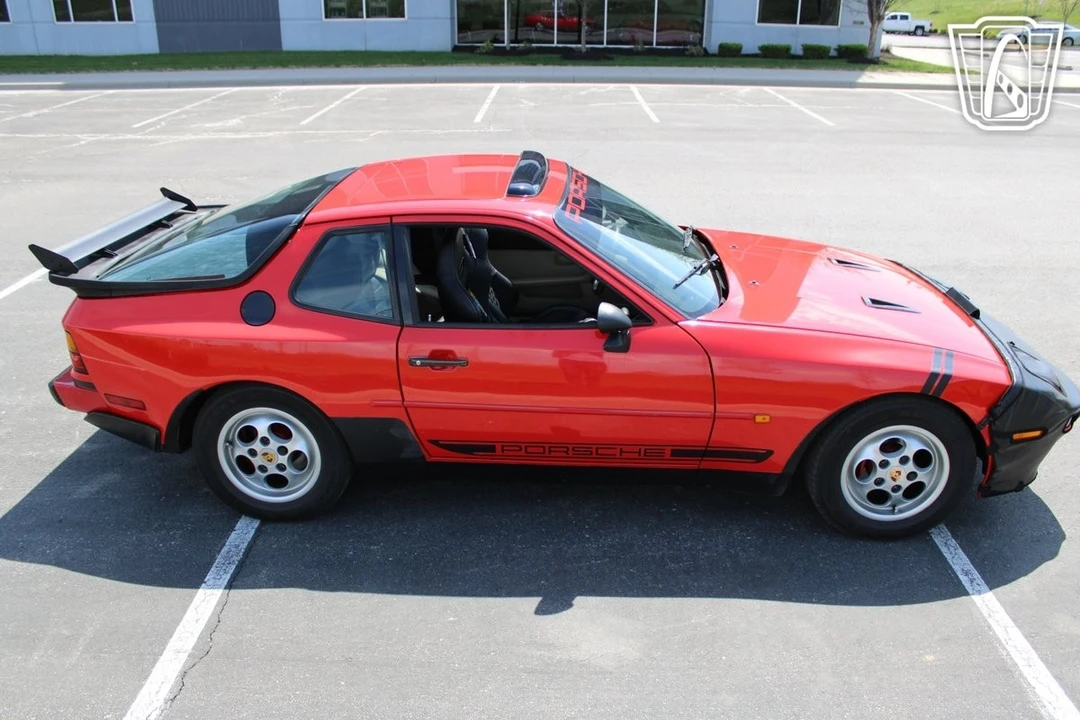 1988 Porsche 944 - Image 16 of 21