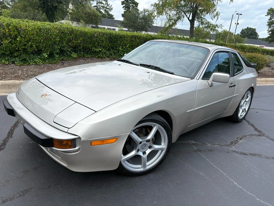 1988 Porsche 944 S - Image 2 of 31