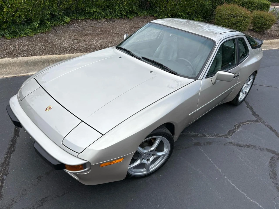 1988 Porsche 944 S - Image 3 of 31
