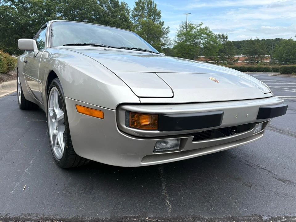 1988 Porsche 944 S - Image 5 of 31