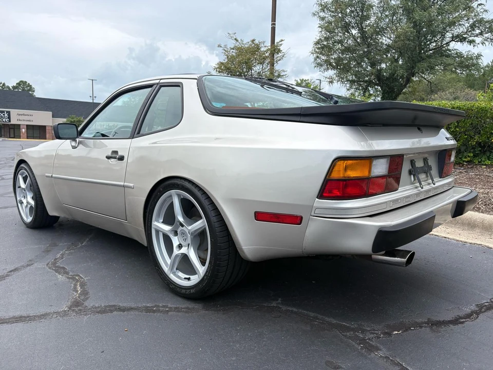 1988 Porsche 944 S - Image 12 of 31