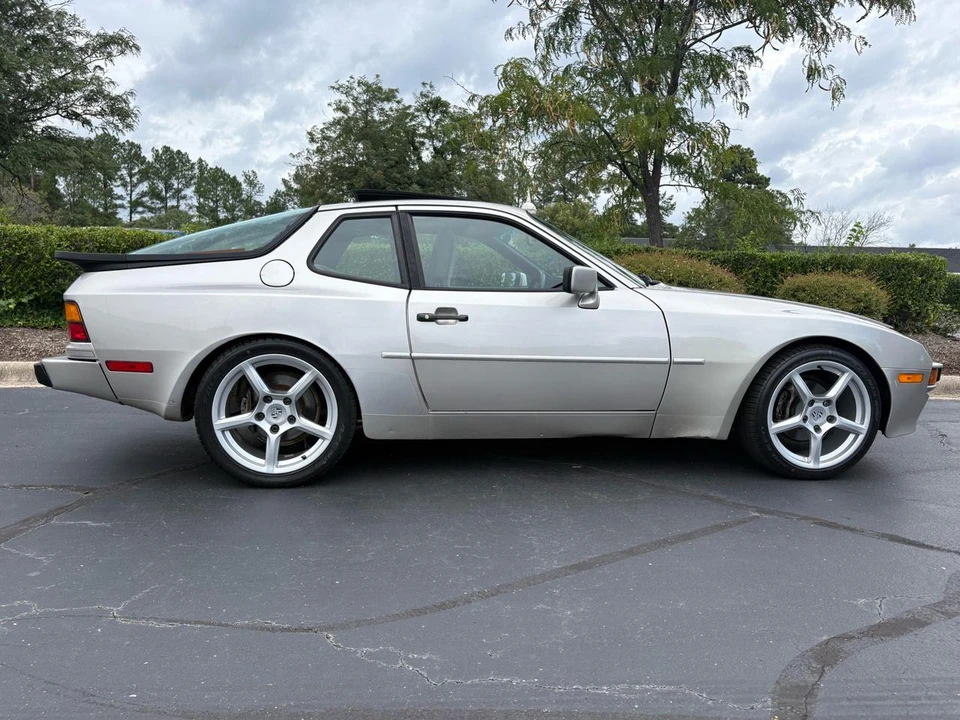 1988 Porsche 944 S - Image 14 of 31
