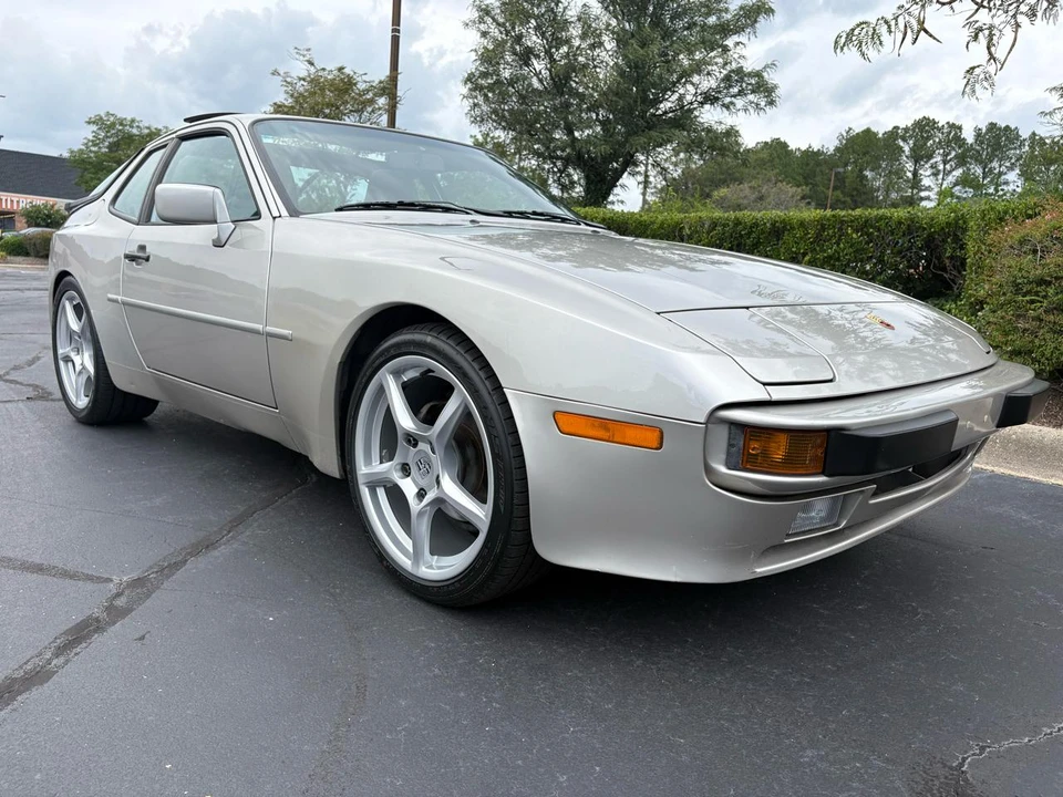 1988 Porsche 944 S - Image 17 of 31