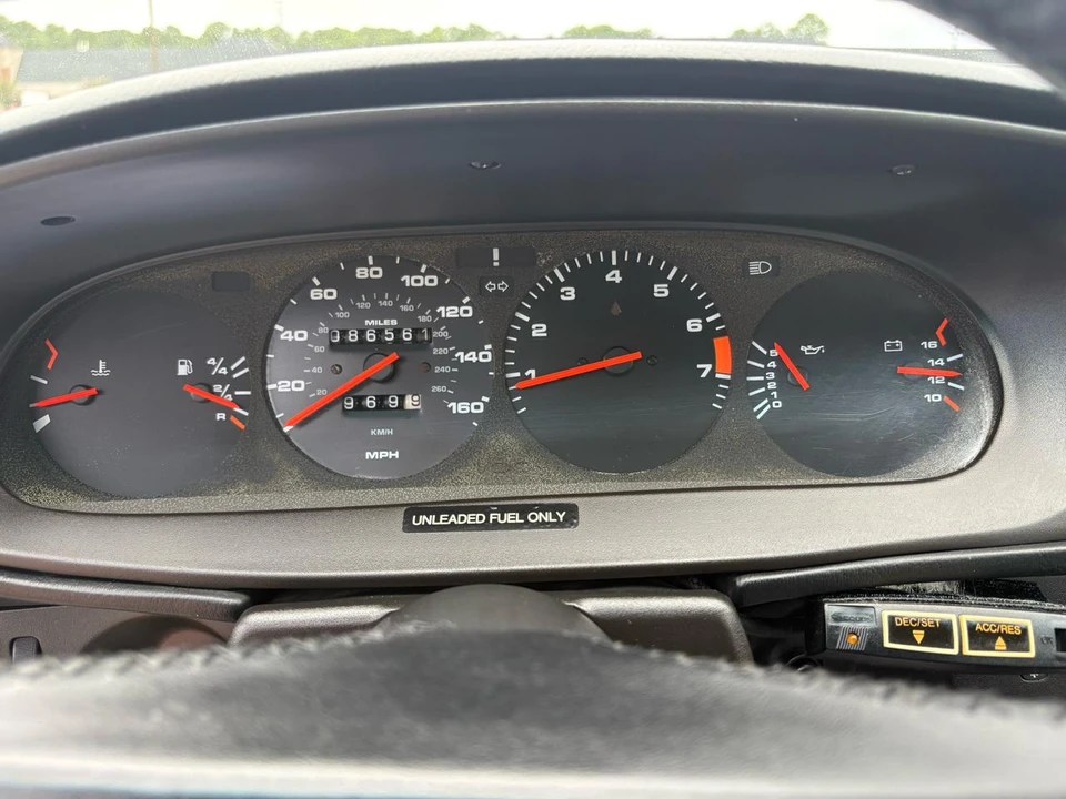1988 Porsche 944 S - Image 24 of 31