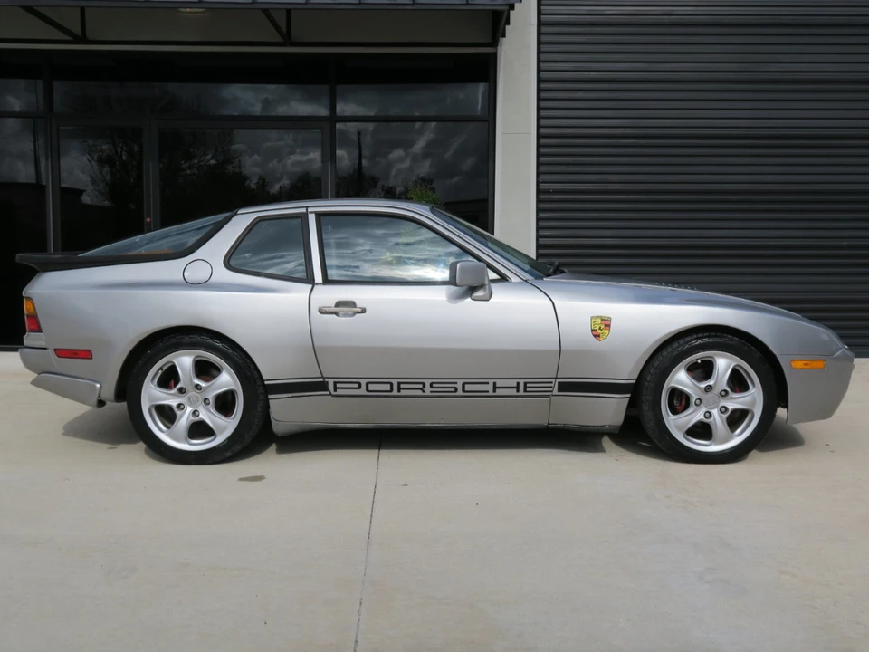1988 Porsche 944 - Image 9 of 21