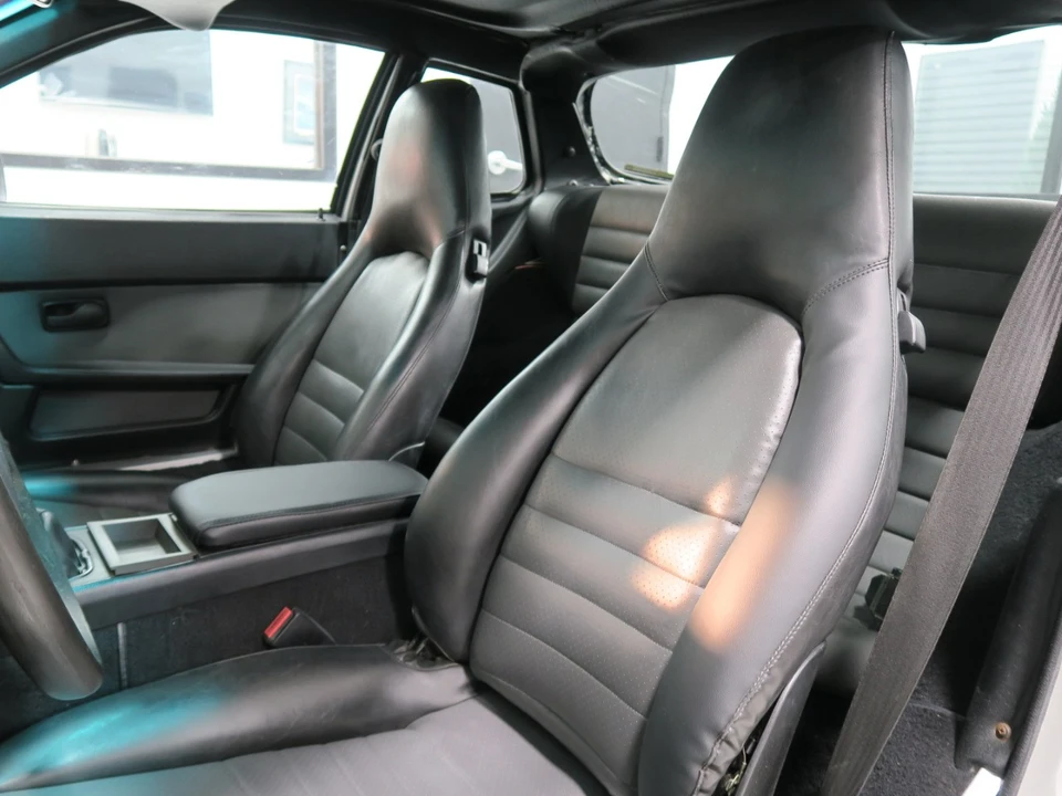 1988 Porsche 944 - Image 17 of 21