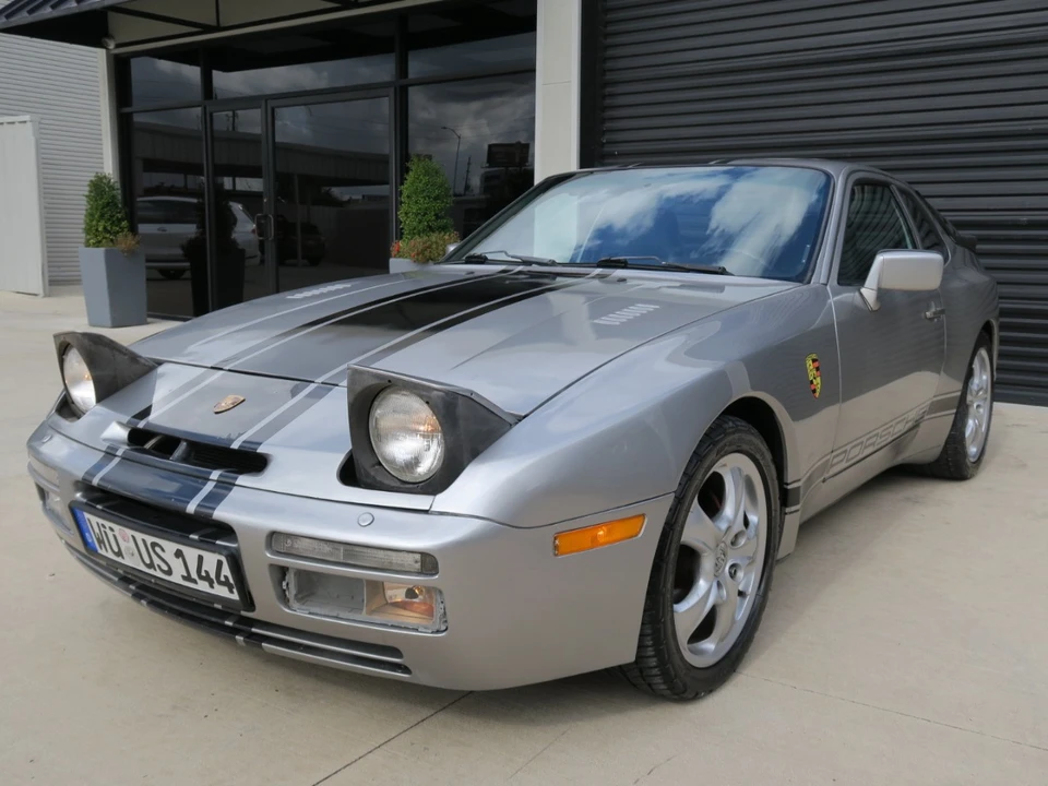 1988 Porsche 944 - Image 14 of 21