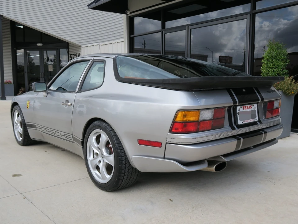 1988 Porsche 944 - Image 4 of 21