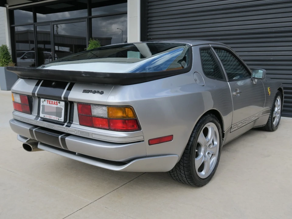 1988 Porsche 944 - Image 7 of 20