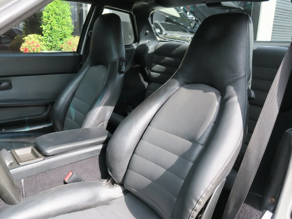 1988 Porsche 944 - Image 18 of 20