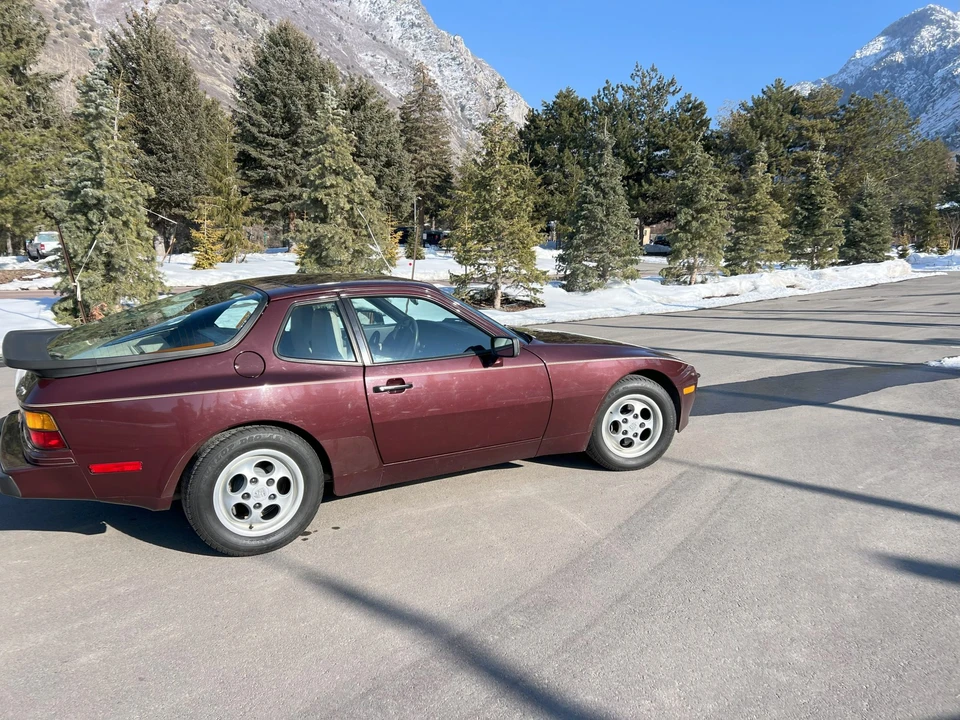 1988 Porsche 944 - Image 8 of 31
