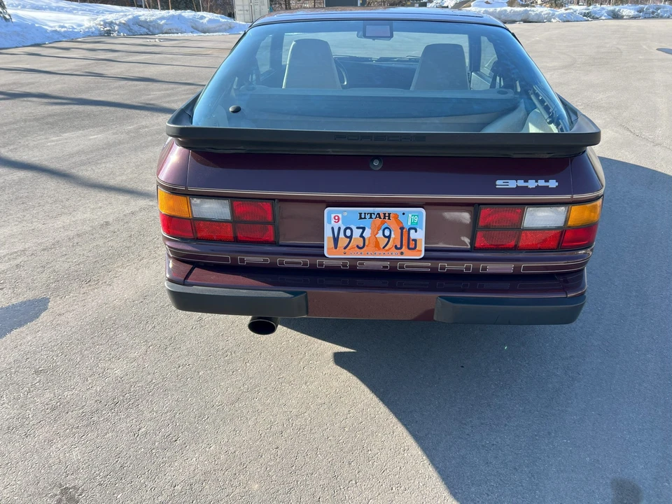 1988 Porsche 944 - Image 25 of 31