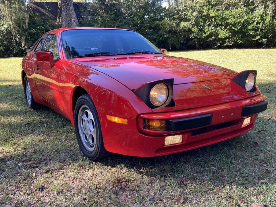 1988 Porsche 944 - Image 13 of 31