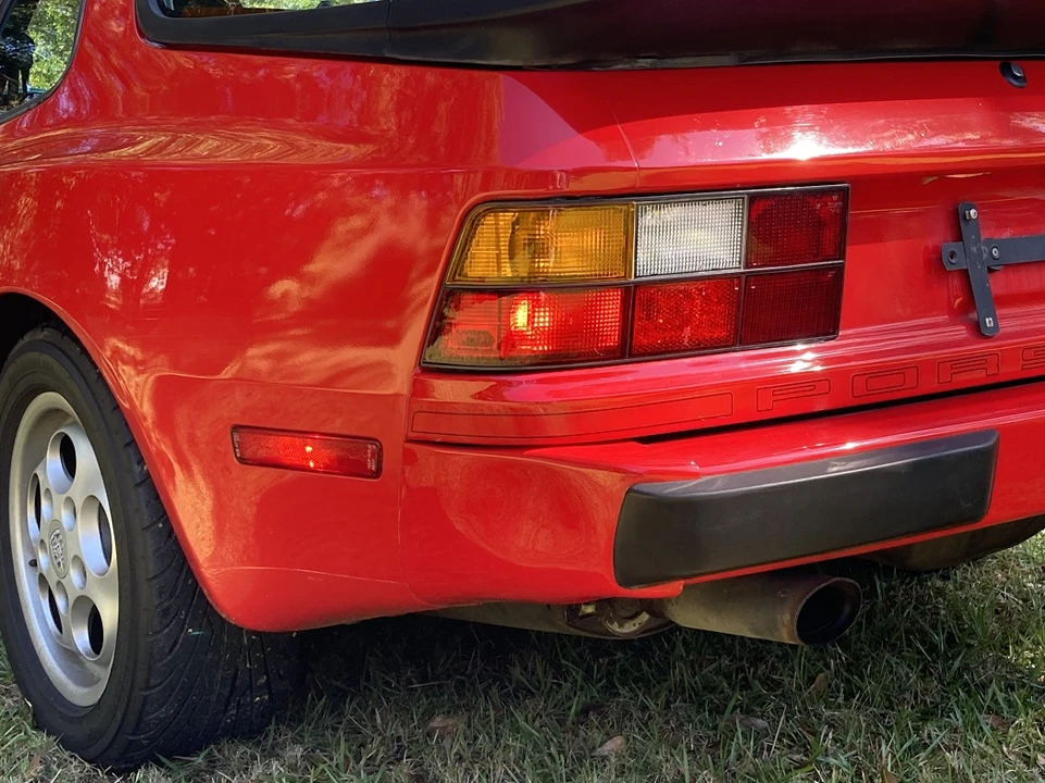 1988 Porsche 944 - Image 28 of 31