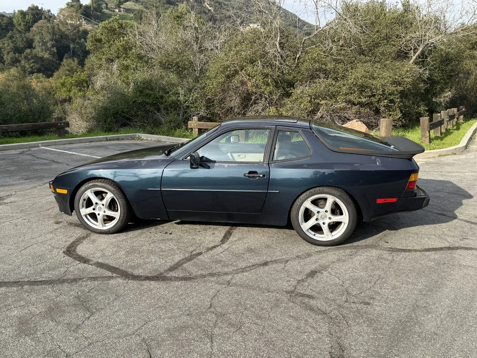 1988 Porsche 944 - Image 14 of 31