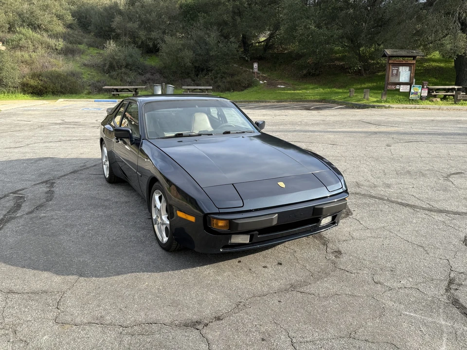 1988 Porsche 944 - Image 4 of 31